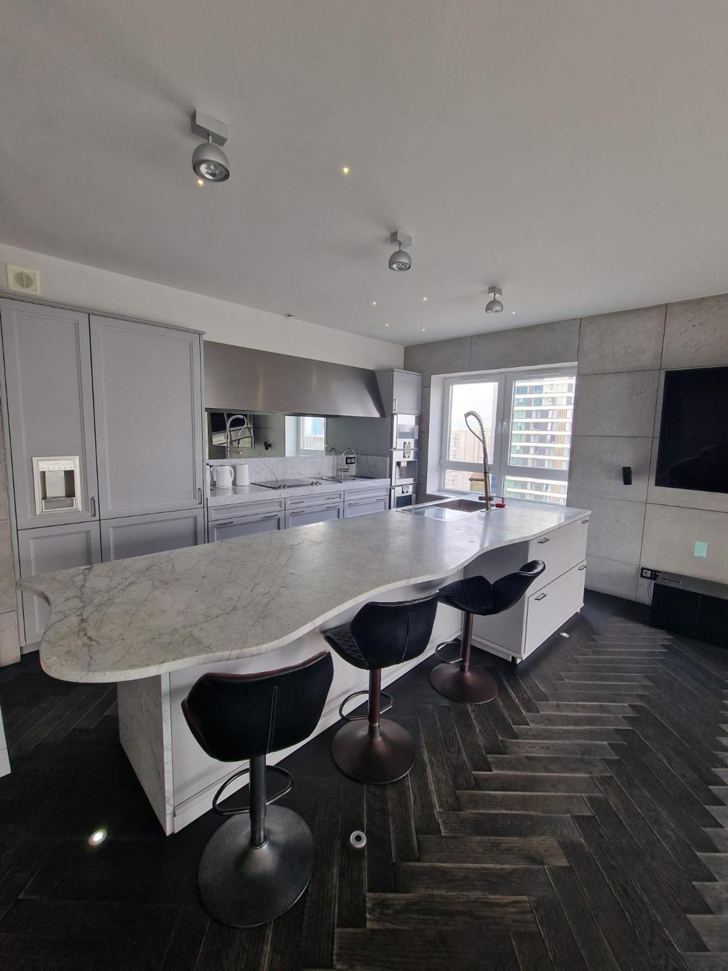 Black Pearl - Amazing View, 130 Sqm Varsavia
